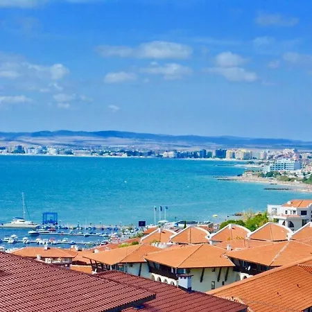 In Panorama Bay 2 سفيتي فلاس